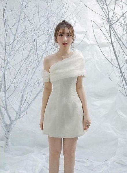 999 Mẫu váy Quảng Châu đẹp Thể hiện sự quyến rũ và nữ tính